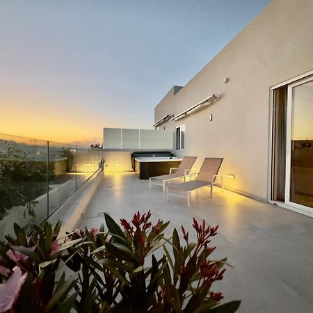 C'Est La Vie Boutik Swieqi Is-Swieqi Exteriör bild
