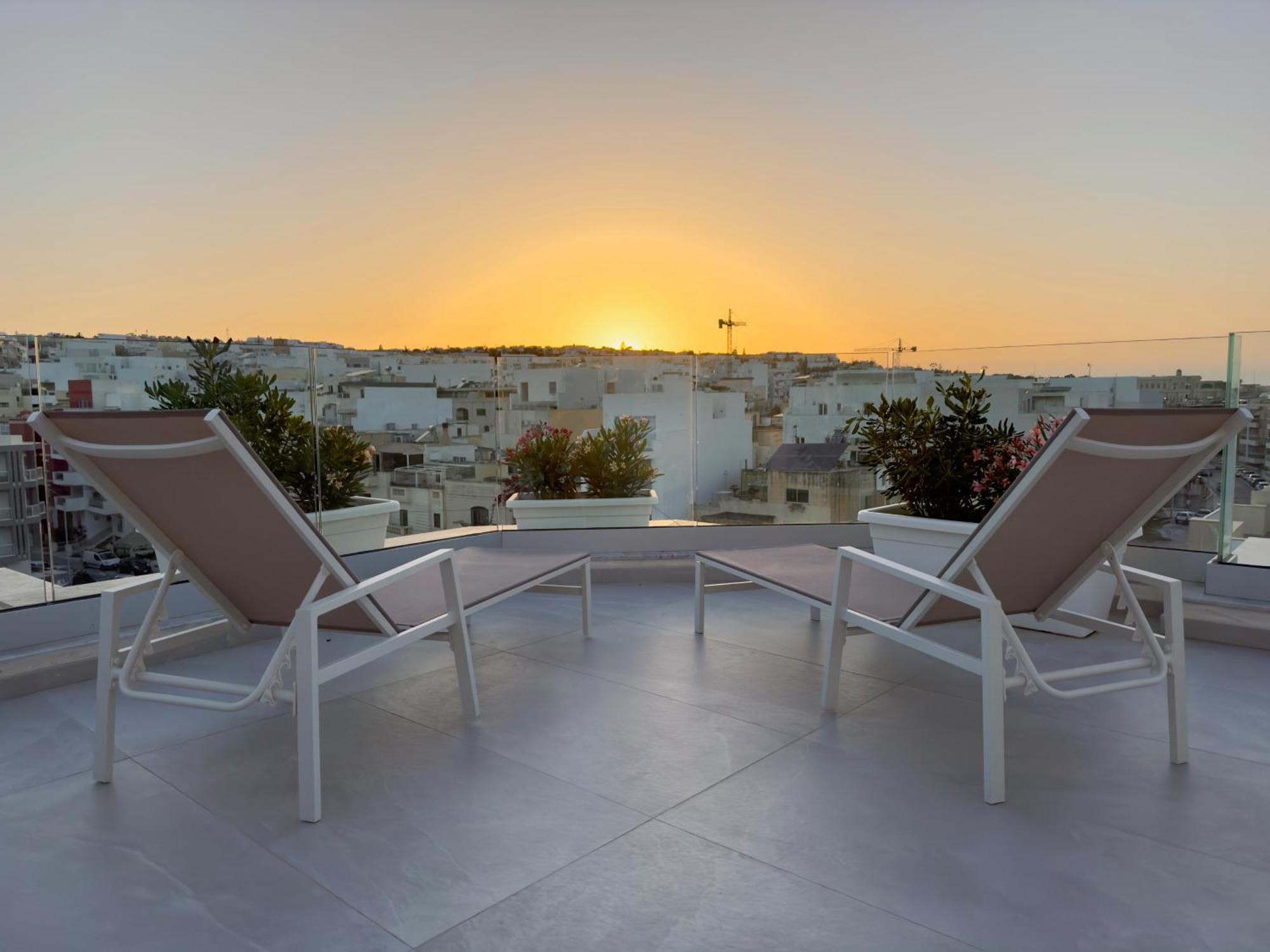 C'Est La Vie Boutik Swieqi Is-Swieqi Exteriör bild